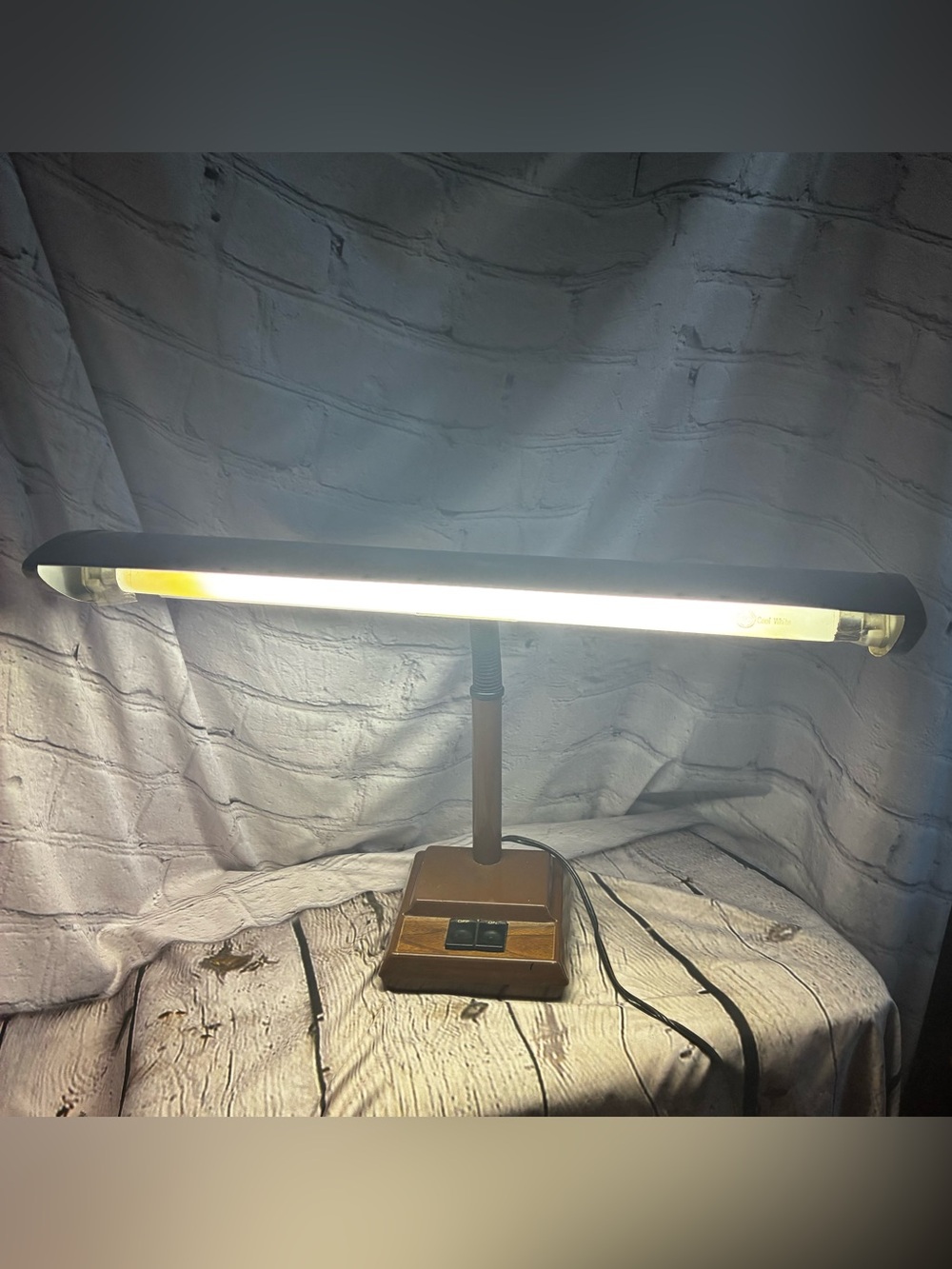 Vintage MCM 70s Brown Fluorescent Gooseneck Professor Detective Desk Lamp AS IS